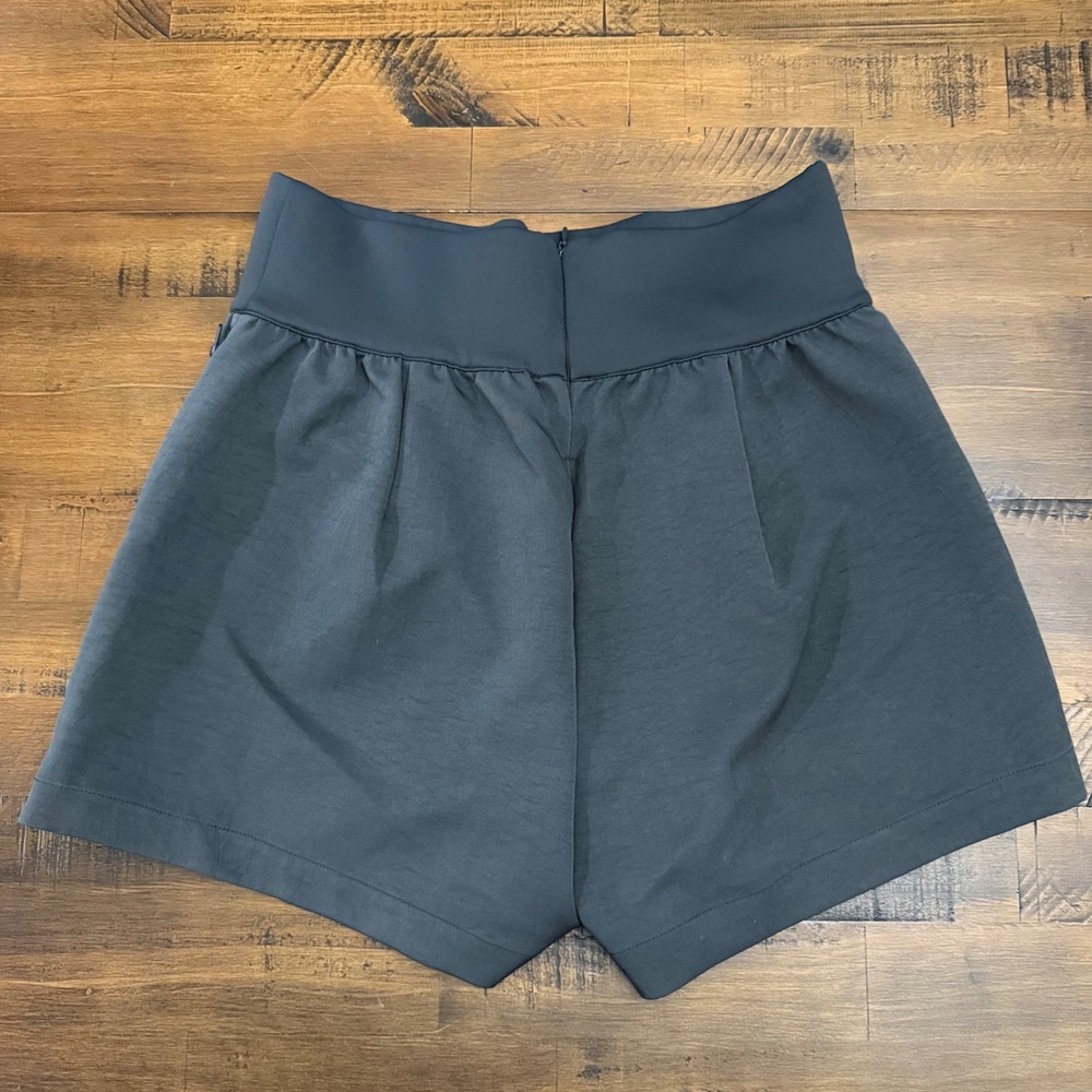 Nike‎ Womens High Waisted athletic Shorts Zipper Detail Athletic Gray Large - Picture 3 of 4